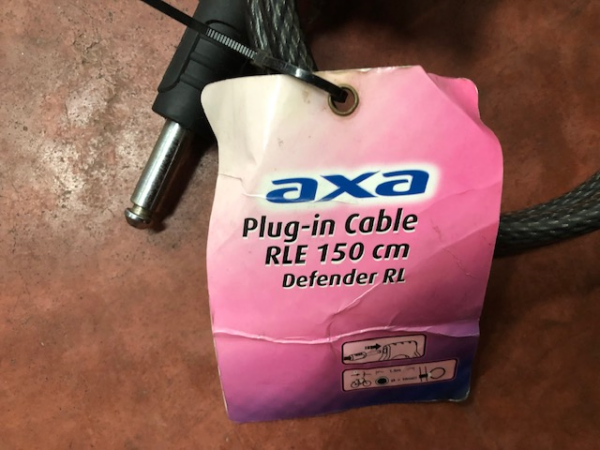 Axa Plug in Cable RLE 150 cm Defender RL
