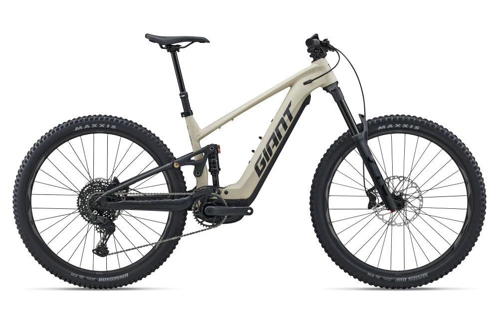 Stance E+ 1 BOX 25km/h M Almond/Black Stance E+ 1 BOX 25km/h M Almond/Black